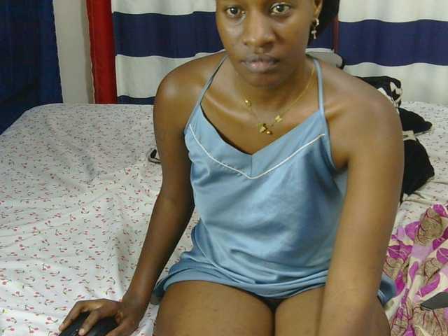 Nyangisexy1 live cam on BongaCams