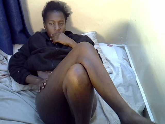 Nyangisexy1 live cam on UnifiedCams