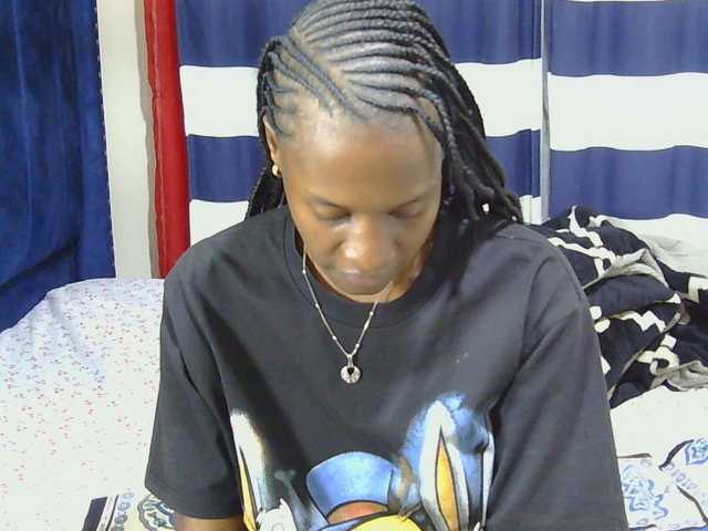 Nyangisexy1 live cam on BongaCams
