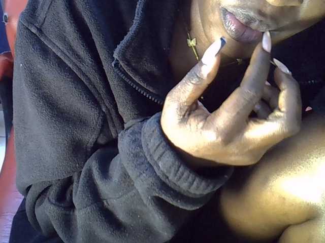 Nyangisexy1