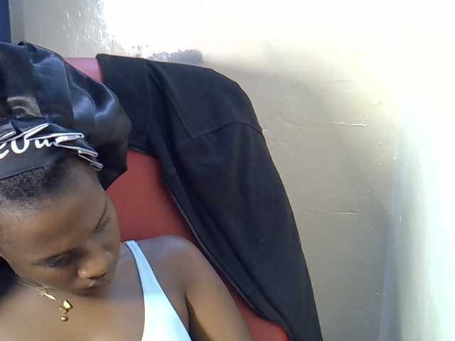 Nyangisexy1 live cam on BongaCams
