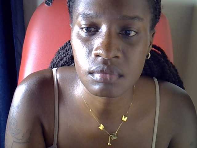 Nyangisexy1 live cam on BongaCams
