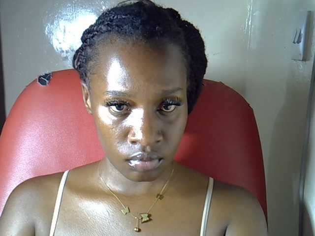 Nyangisexy1 live cam on BongaCams