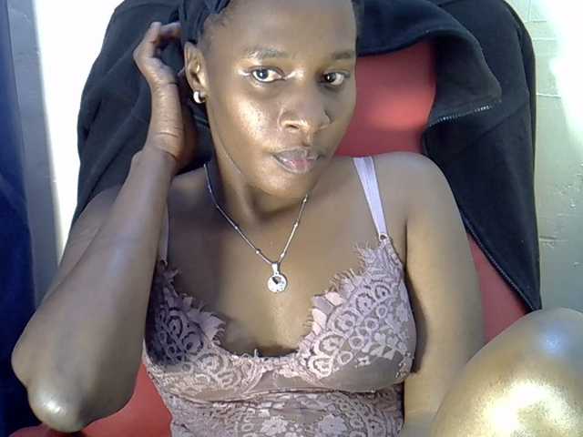 Nyangisexy1 live cam on UnifiedCams