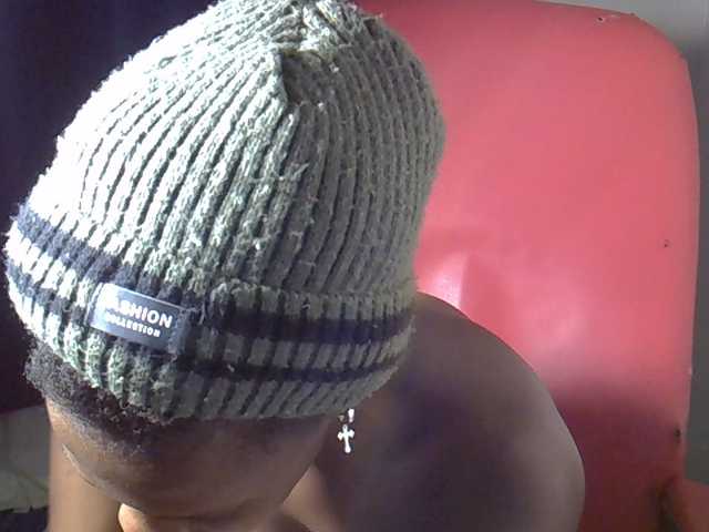 Nyangisexy1 live cam on BongaCams