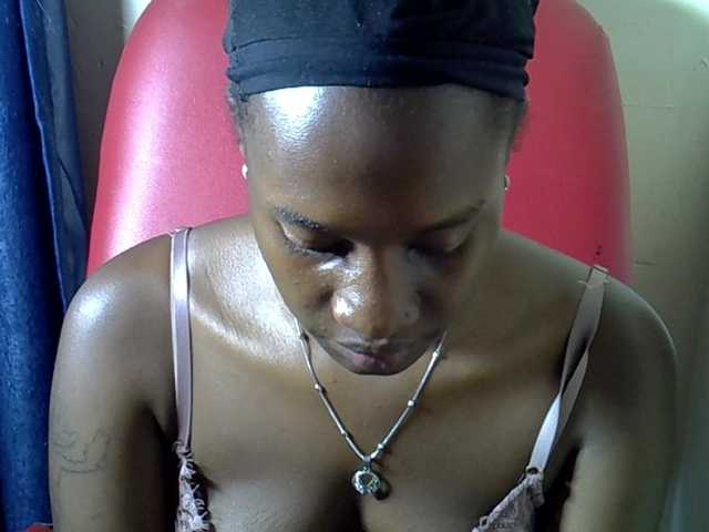 Nyangisexy1 live webcam show