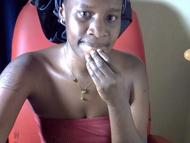 Nyangisexy1 live cam on BongaCams