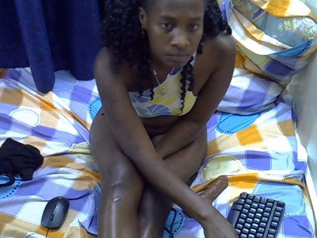 Nyangisexy1 live cam on BongaCams