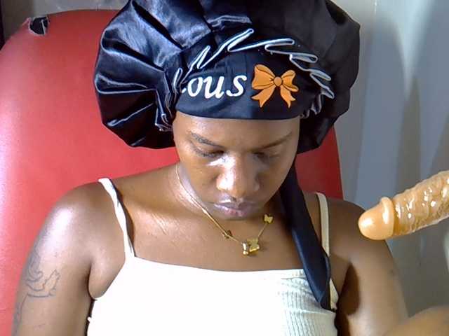 Nyangisexy1