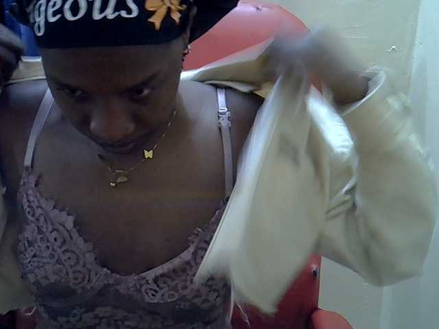 Nyangisexy1
