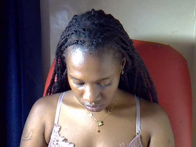 Nyangisexy1 live cam on BongaCams