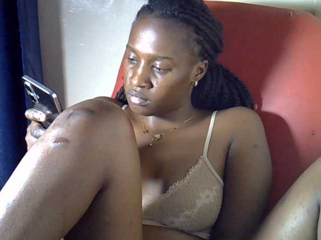 Nyangisexy1 live cam on BongaCams