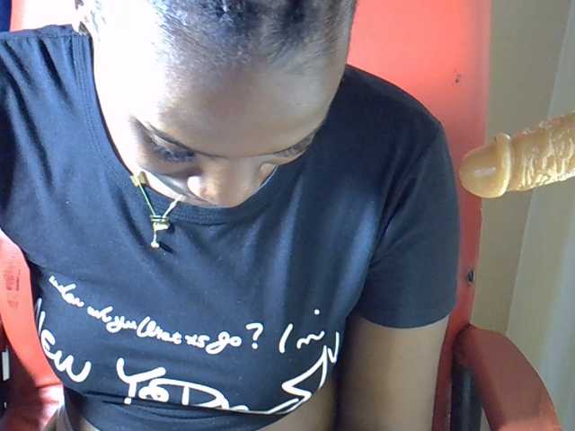 Nyangisexy1 live cam on BongaCams