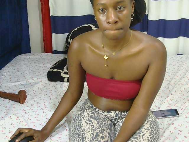 Nyangisexy1 live cam on BongaCams