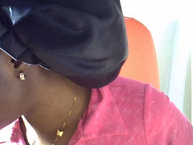 Nyangisexy1 live cam on BongaCams