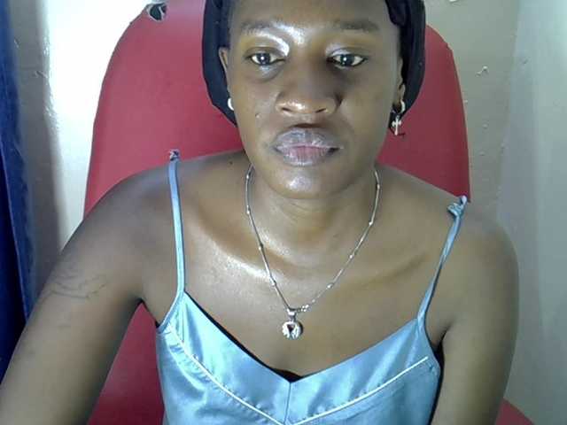 Nyangisexy1 live cam on UnifiedCams