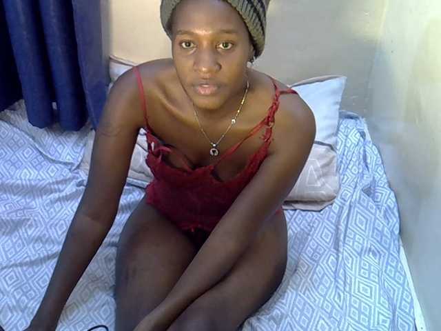 Nyangisexy1 live cam on UnifiedCams