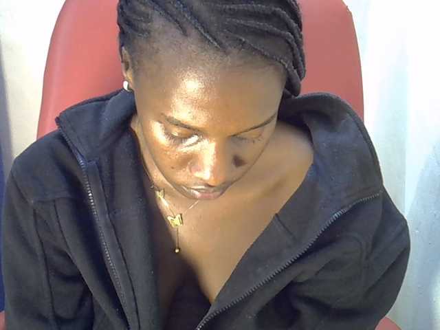 Nyangisexy1 live cam on BongaCams