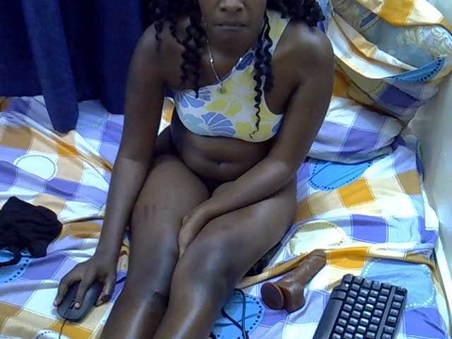 Nyangisexy1 live cam on BongaCams