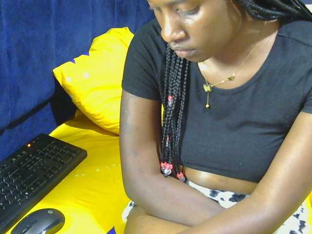 Nyangisexy1 live cam on BongaCams