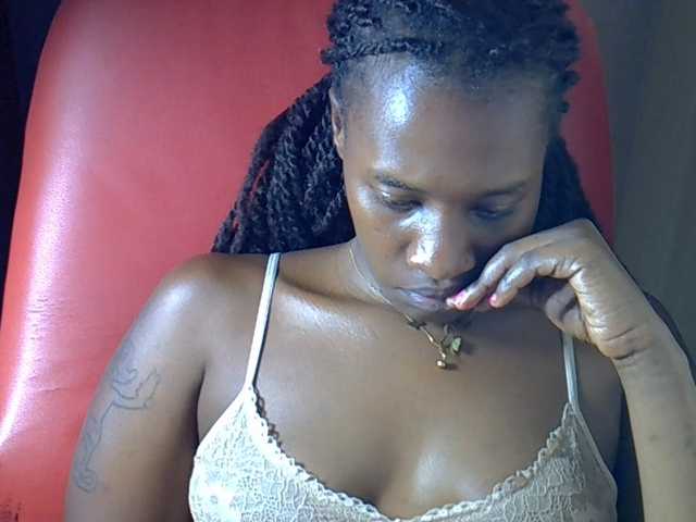 Nyangisexy1 live cam on BongaCams