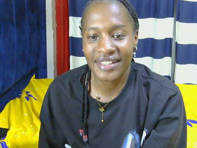 Nyangisexy1 live cam on BongaCams