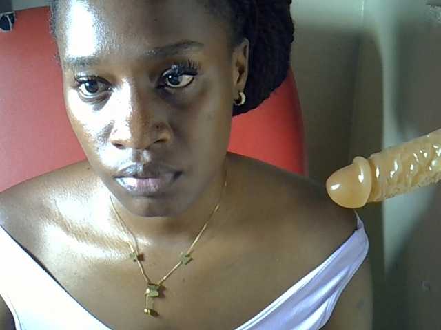 Nyangisexy1 live cam on BongaCams