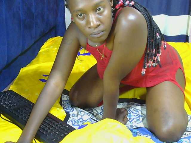 Nyangisexy1 live cam on BongaCams
