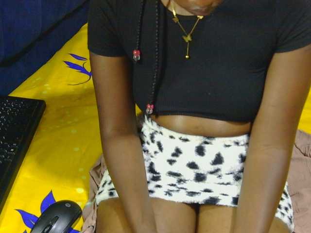 Nyangisexy1 live cam on BongaCams