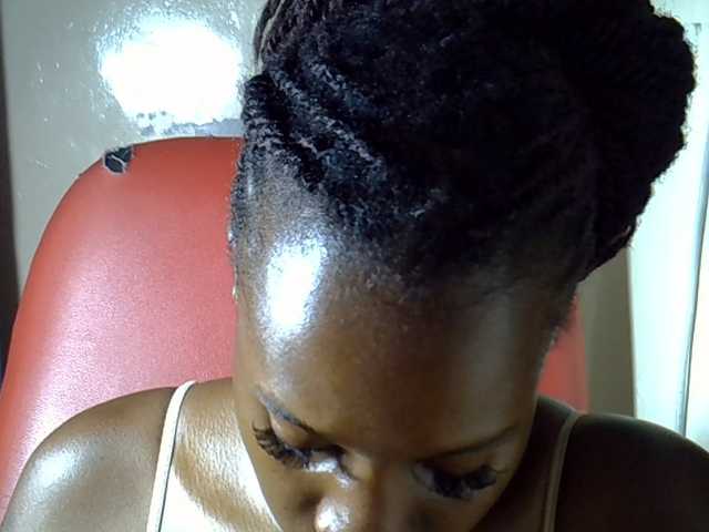 Nyangisexy1 live cam on BongaCams
