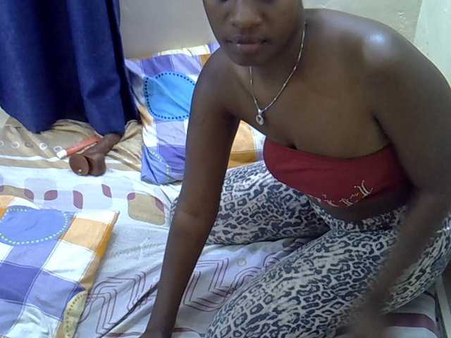 Nyangisexy1 live cam on BongaCams