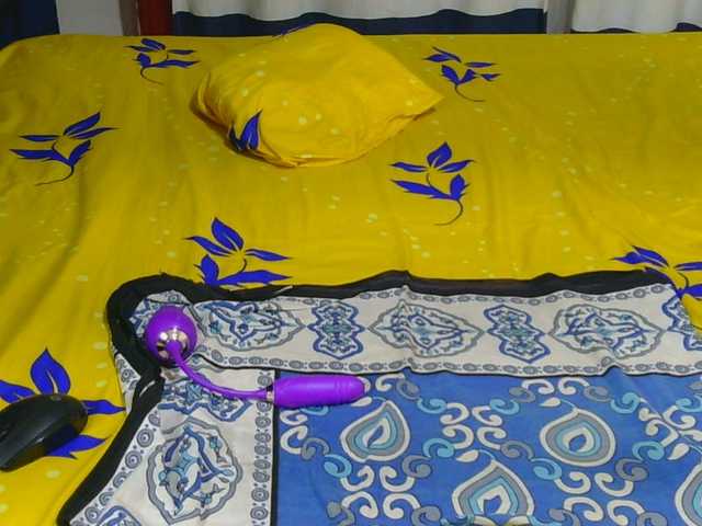 Nyangisexy1 live cam on BongaCams