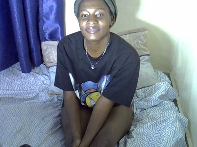 Nyangisexy1 live cam on BongaCams