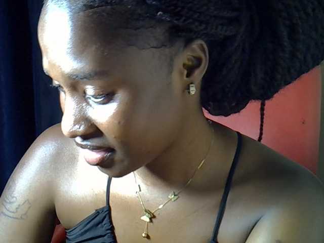 Nyangisexy1 live cam on BongaCams