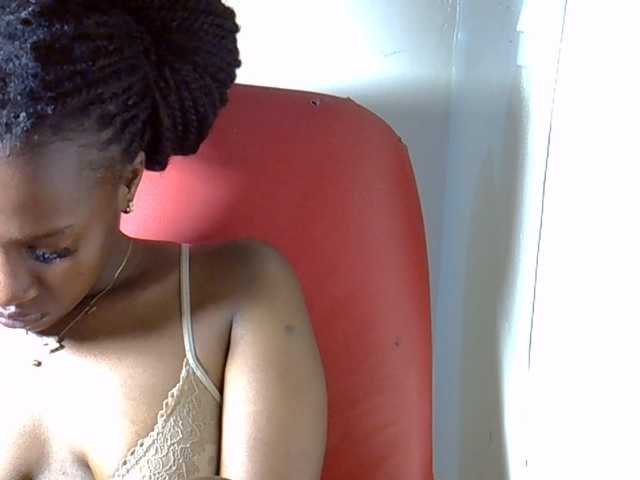 Nyangisexy1 live cam on BongaCams