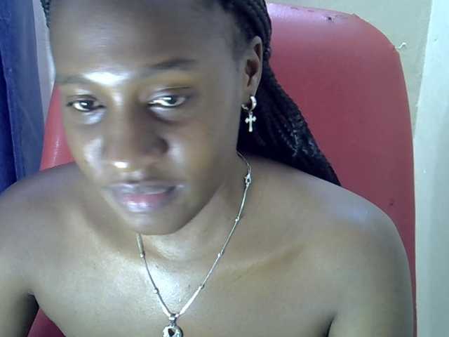 Nyangisexy1 live cam on BongaCams