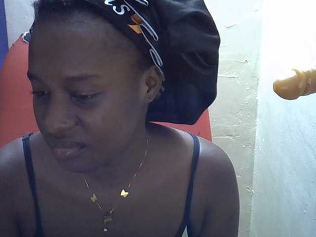 Nyangisexy1 live cam preview