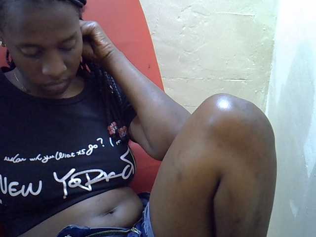 Nyangisexy1 live cam on BongaCams