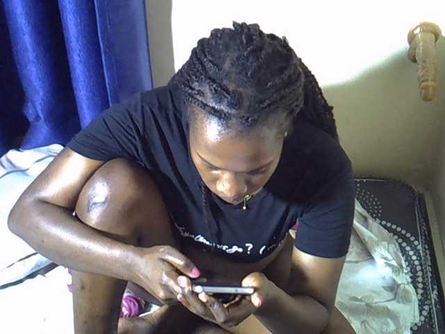 Nyangisexy1 live cam on BongaCams
