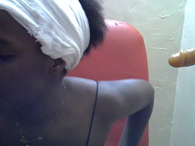 Nyangisexy1 live cam on BongaCams