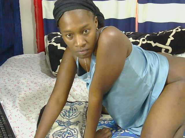 Nyangisexy1 live cam on BongaCams