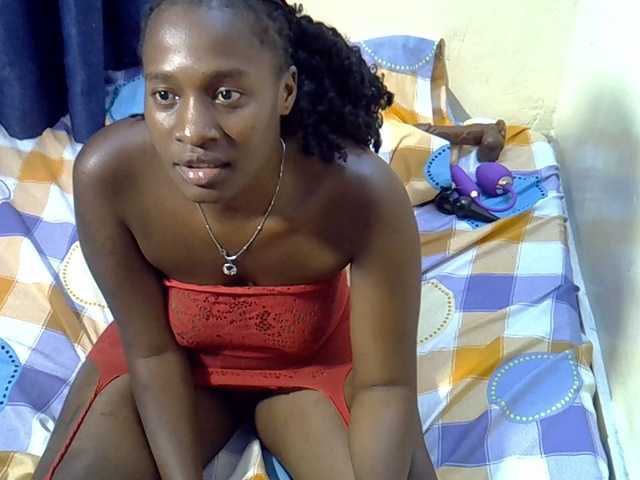 Nyangisexy1 live cam on BongaCams