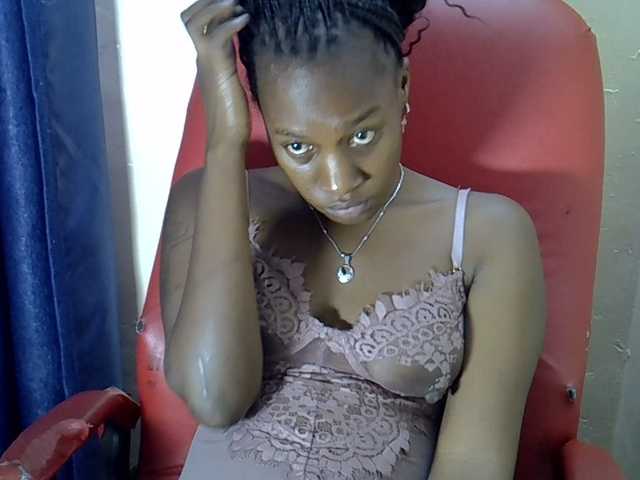 Nyangisexy1 live cam on BongaCams