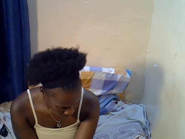 Nyangisexy1 live cam on BongaCams