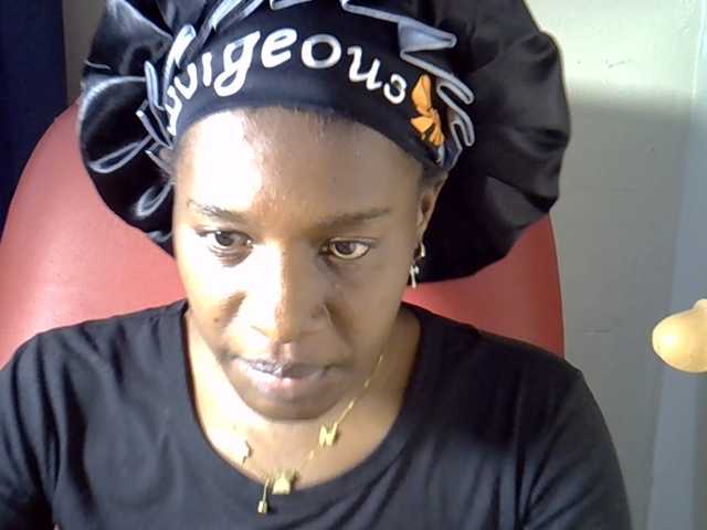 Nyangisexy1