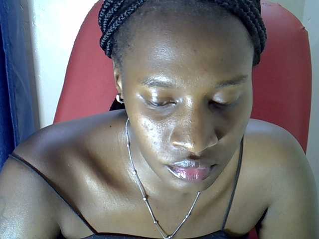 Nyangisexy1 live cam on BongaCams