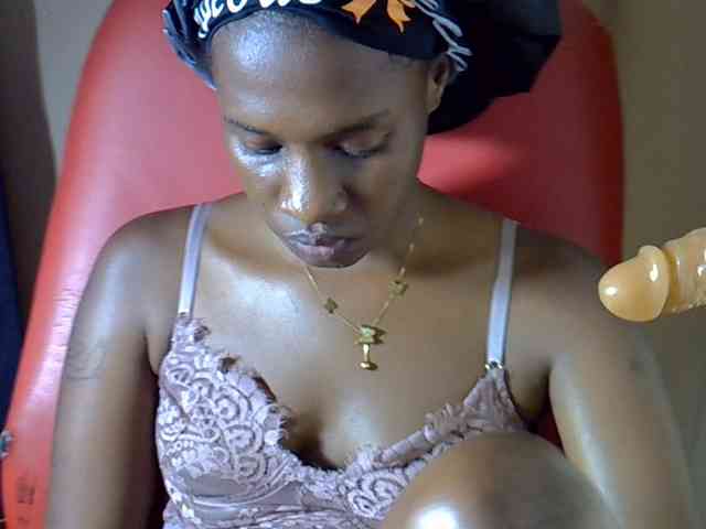 Nyangisexy1