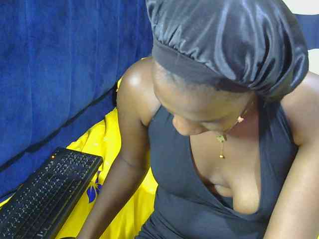 Nyangisexy1