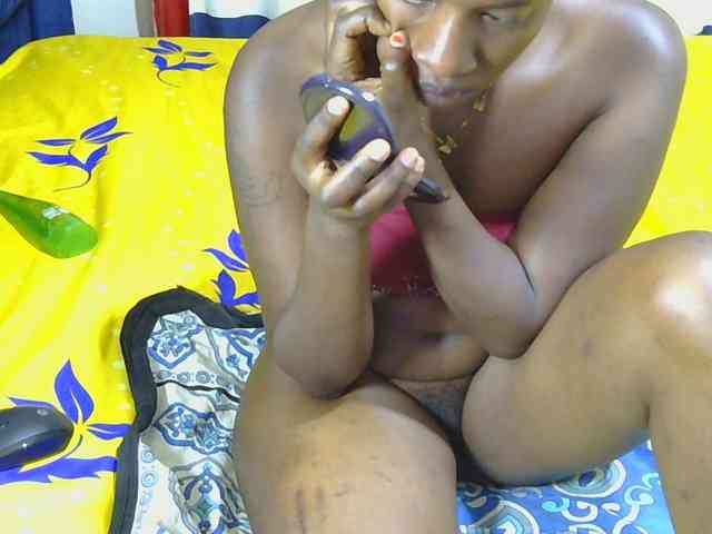 Model: Nyangisexy1