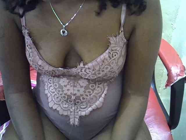Nyangisexy1